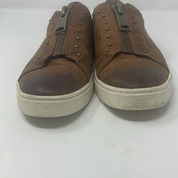 Frye & Co. Brown Leather Antique Gold Zipper Studded Sneakers Size 7
